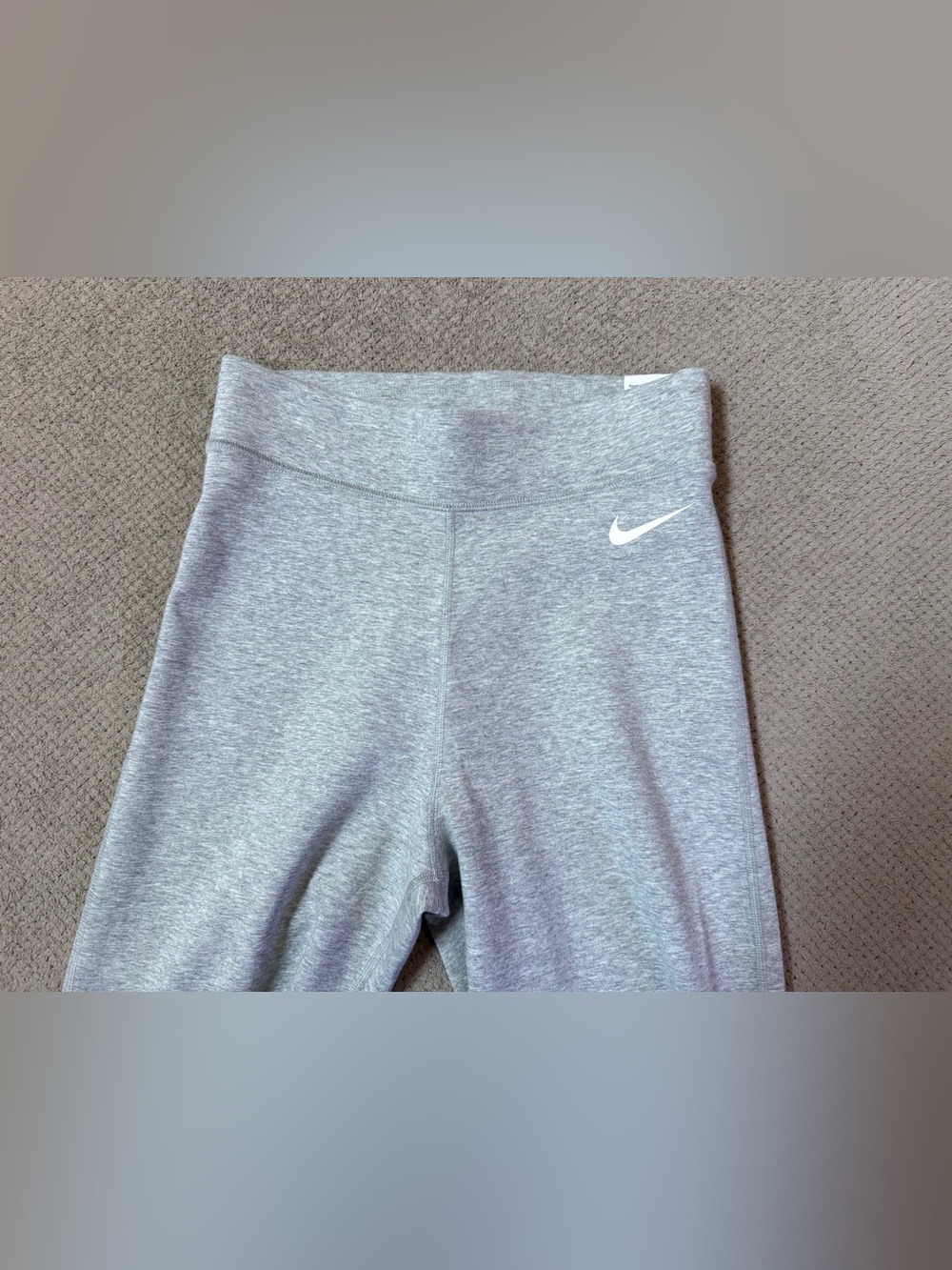 Nike Sportswear Womens Small Grey Tight Fit High Rise Full Length Yoga Pants NWT - Picture 3 of 13